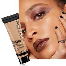 Load image into Gallery viewer, Matte Long Wear Oil Control Concealer Liquid Foundation Cream Fashion
